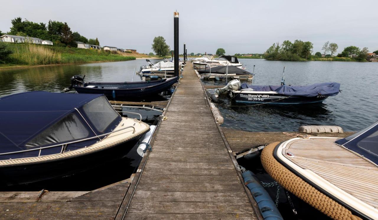 Mooi Huisje Aan De Maas Villa Andel Bagian luar foto